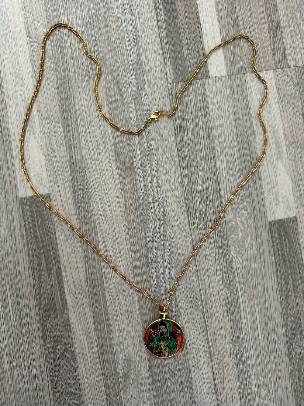 Gold-Tone Virgin Mary Pendant Necklace – Religious Medallion (Fashion Jewelry)